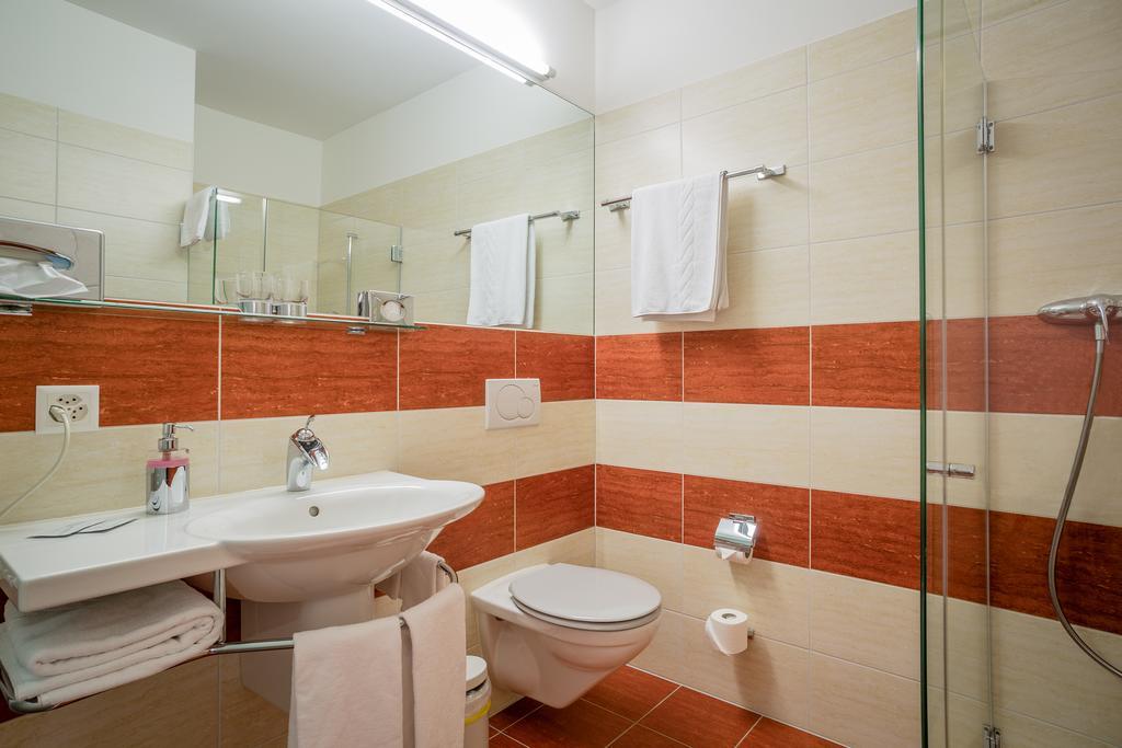 Hotel Unione Bellinzona Cameră foto